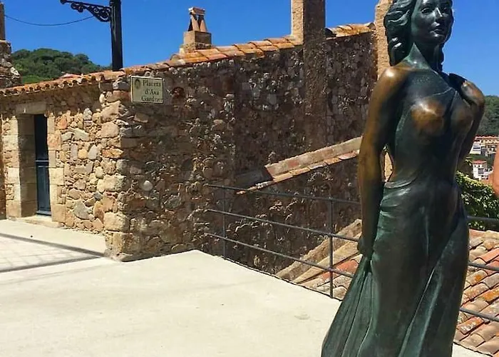 Cala Salions, Chalana Ii