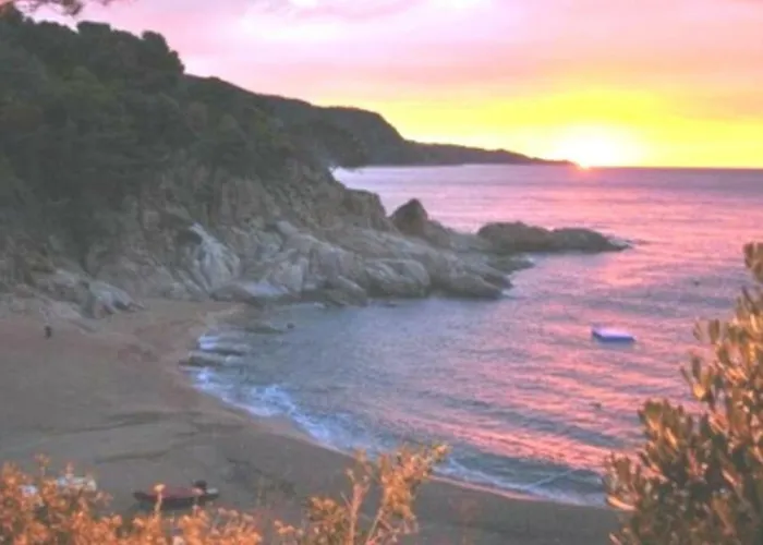 Cala Salions, Chalana Ii アパート