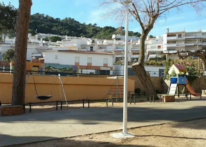 Chalana Ii, Cala Salions, Tossa De Mar Апартаменты